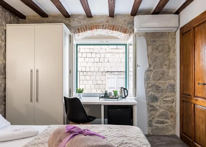 Bonbon Old Town Private En-suite * Split