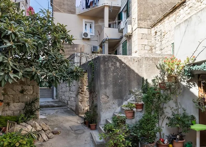 Daire Bonbon Old Town Private En-suite *