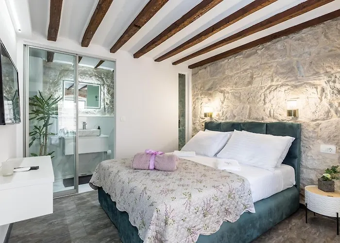 Bonbon Old Town Private En-suite Daire Split